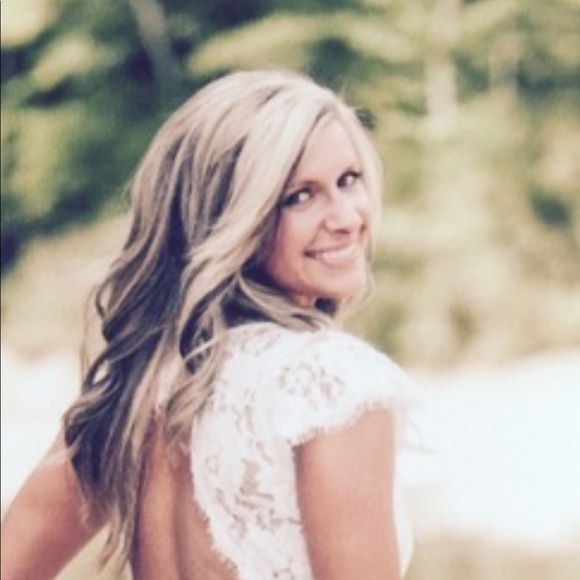 Meet your Posher, Sara - Picture 1 of 1